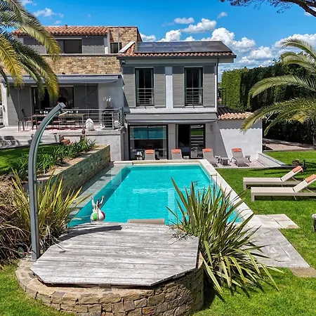 Modern 5 Minutes From Place Des Lices * Saint Tropez