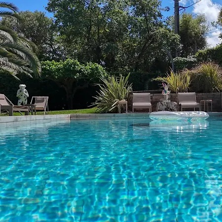 Modern 5 Minutes From Place Des Lices Vila