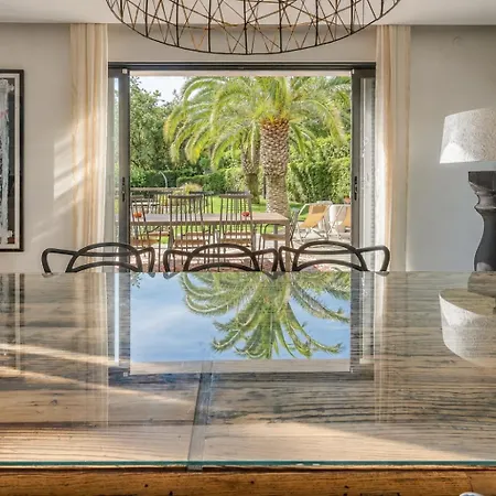 Modern 5 Minutes From Place Des Lices Vila *